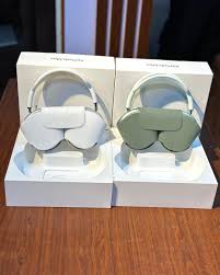 Apple AirPods Max – Wireless Over-Ear Headphones