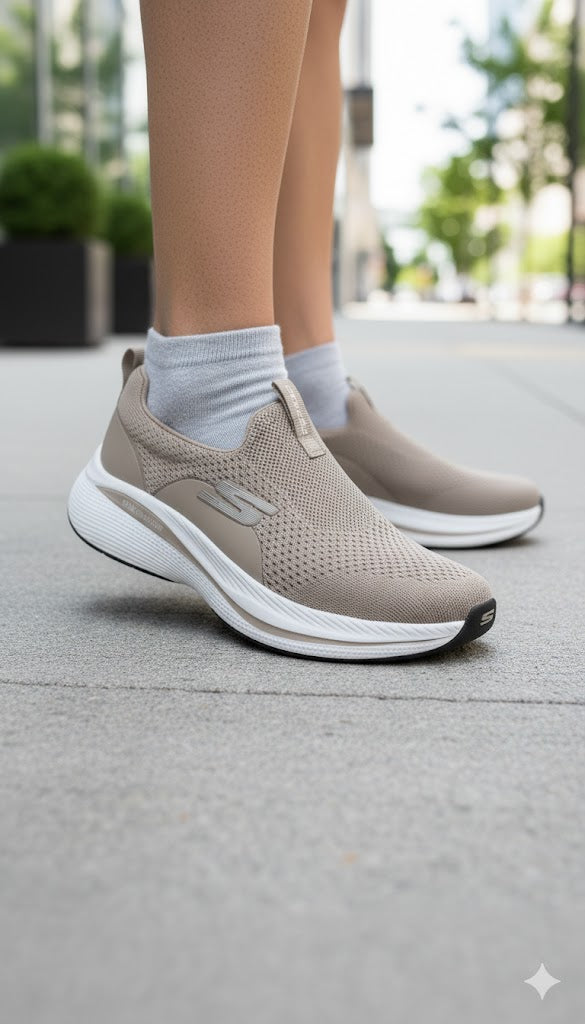 Elite Comfort, Effortless Style: Navy Slip-On Max Cushion Sneaker sizes 40 to 45