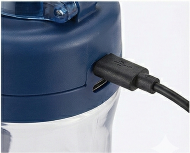 Portable Sports Juicer & Rechargeable Personal Blender Bottle