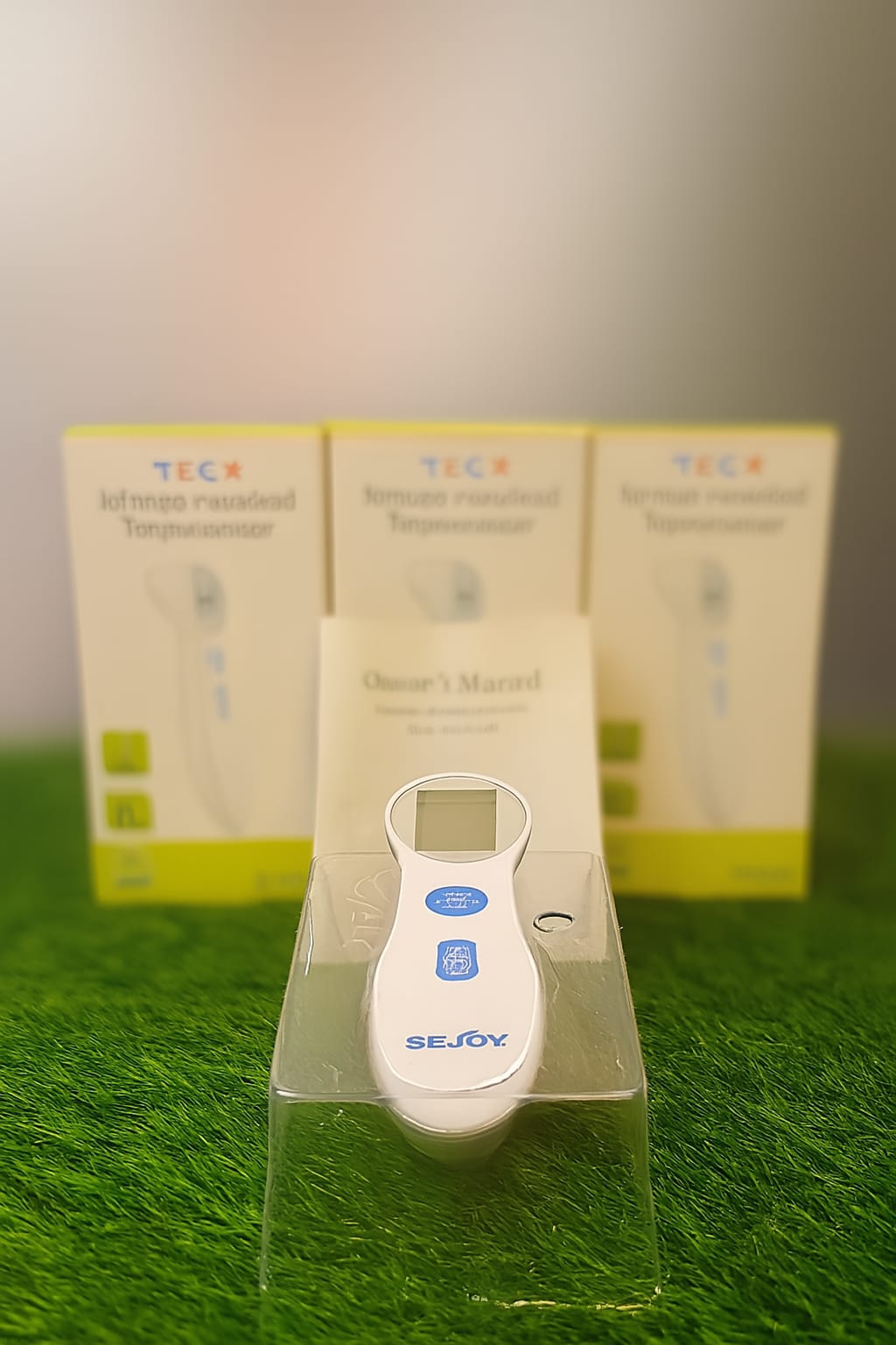 🔹 TEC+ Infrared Forehead Thermometer – DET-306 Fast. Accurate. Contactless.