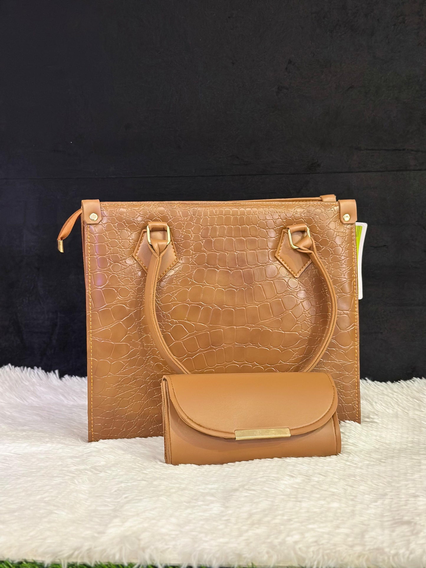 Women's 2-Piece Tan Croc-Embossed Faux Leather Handbag and Clutch Set